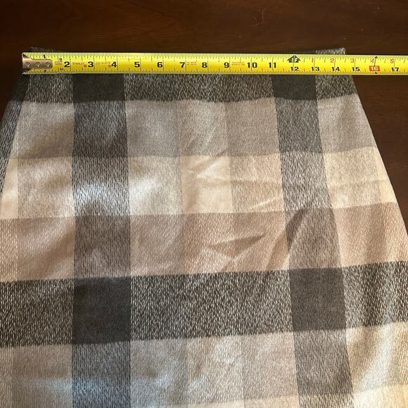 Loft Plaid Skirt soft grays beiges lined Size 4P petite - Picture 7 of 8